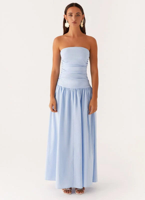 Coralia | Sleeveless Maxi Dress in Blue - Image 4