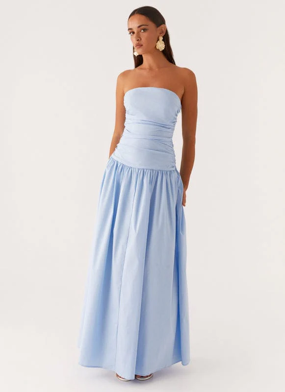 Coralia | Sleeveless Maxi Dress in Blue - Image 5