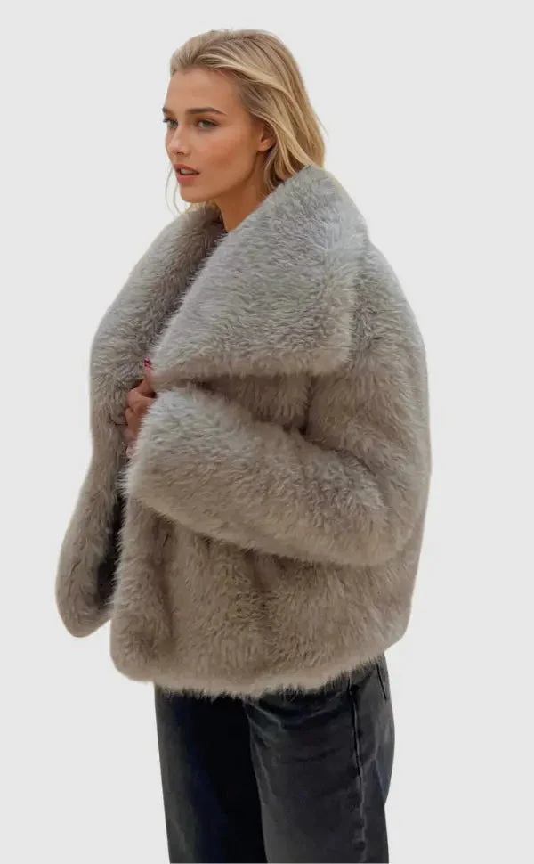 Ela | Women’s Faux Fur Coat - Image 5