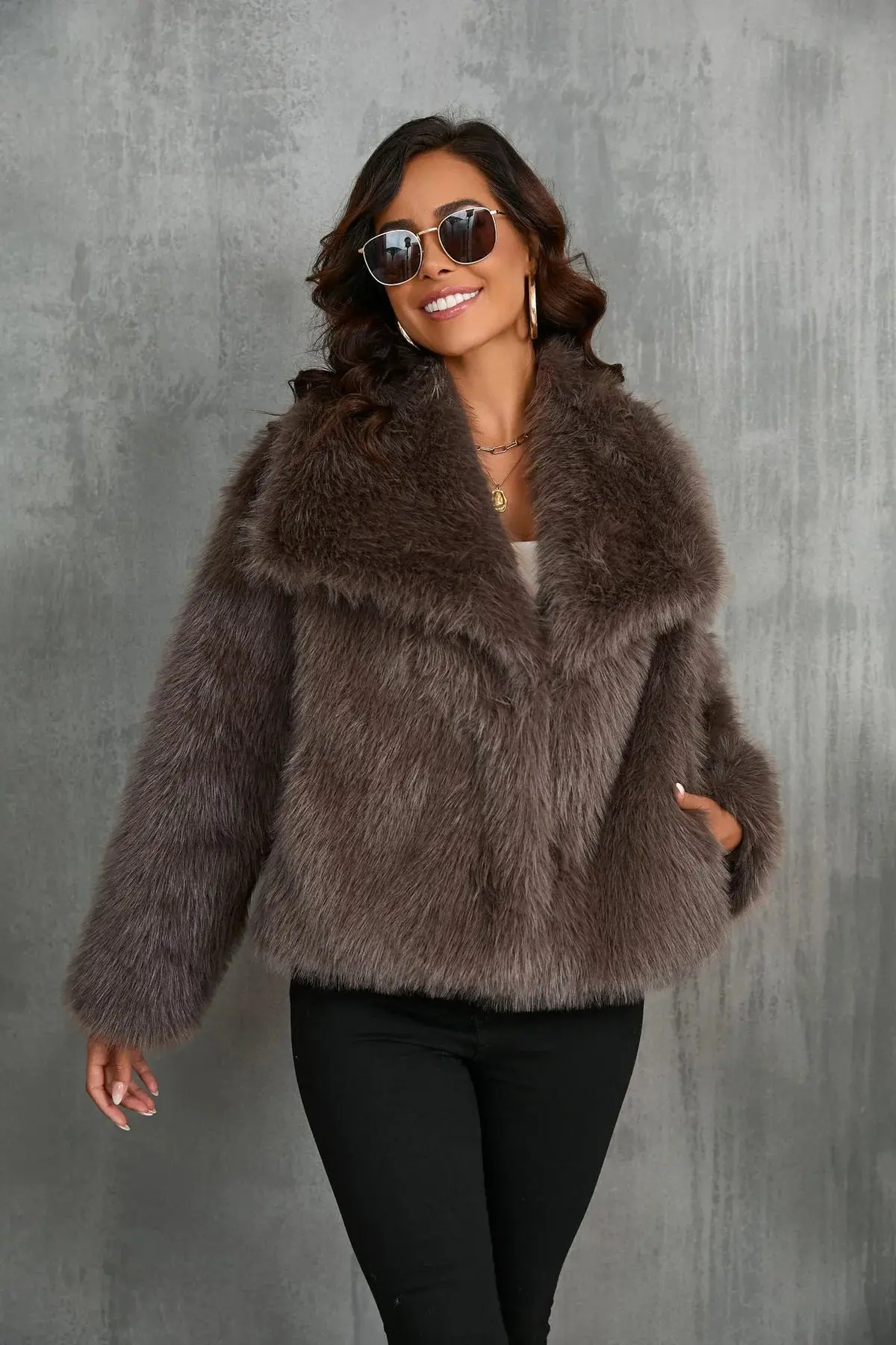 Ela | Women’s Faux Fur Coat - Image 8