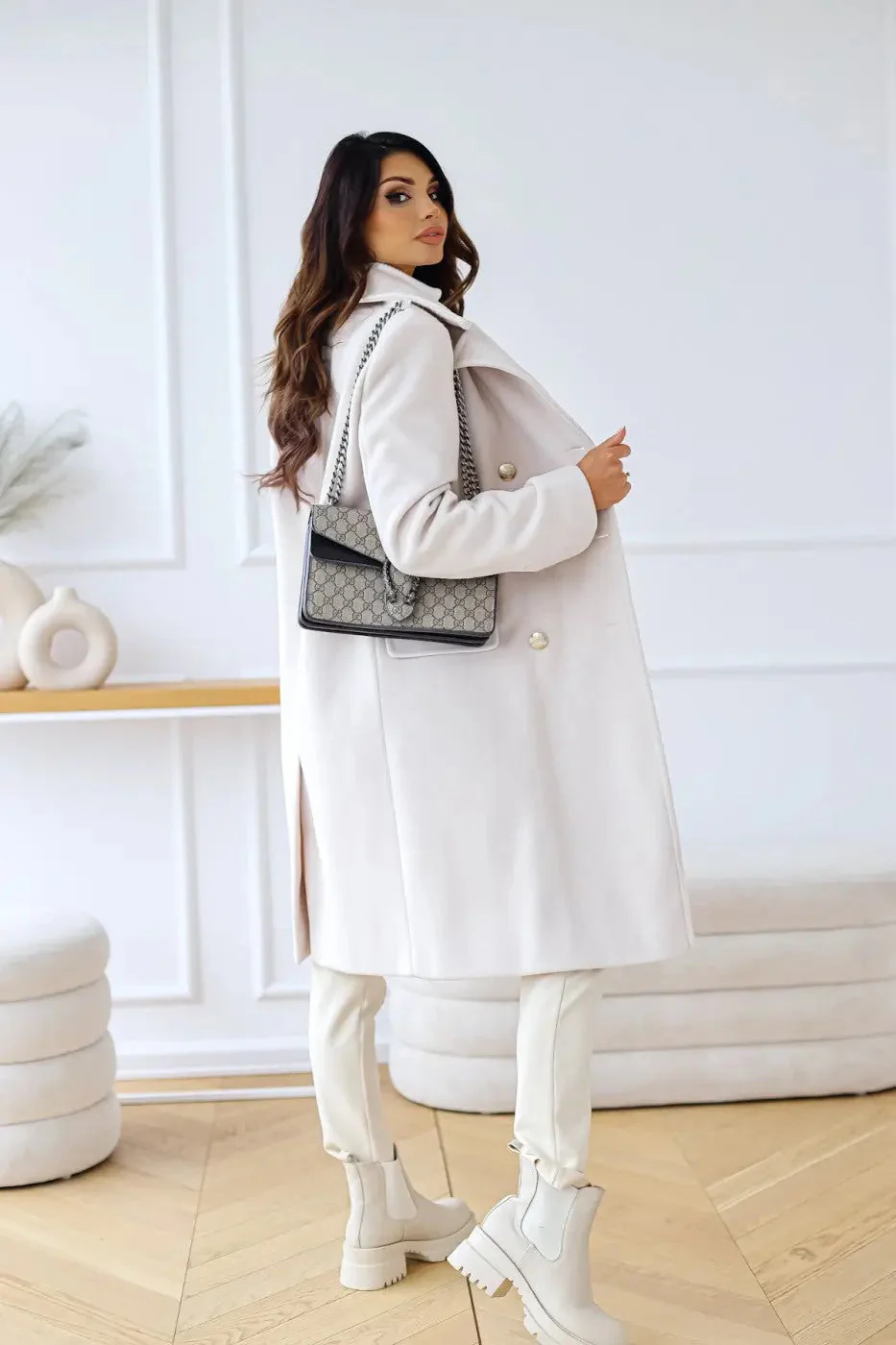 Hunder | Women’s Double-Breasted Wool Coat – Stylish & Comfortable - Image 12