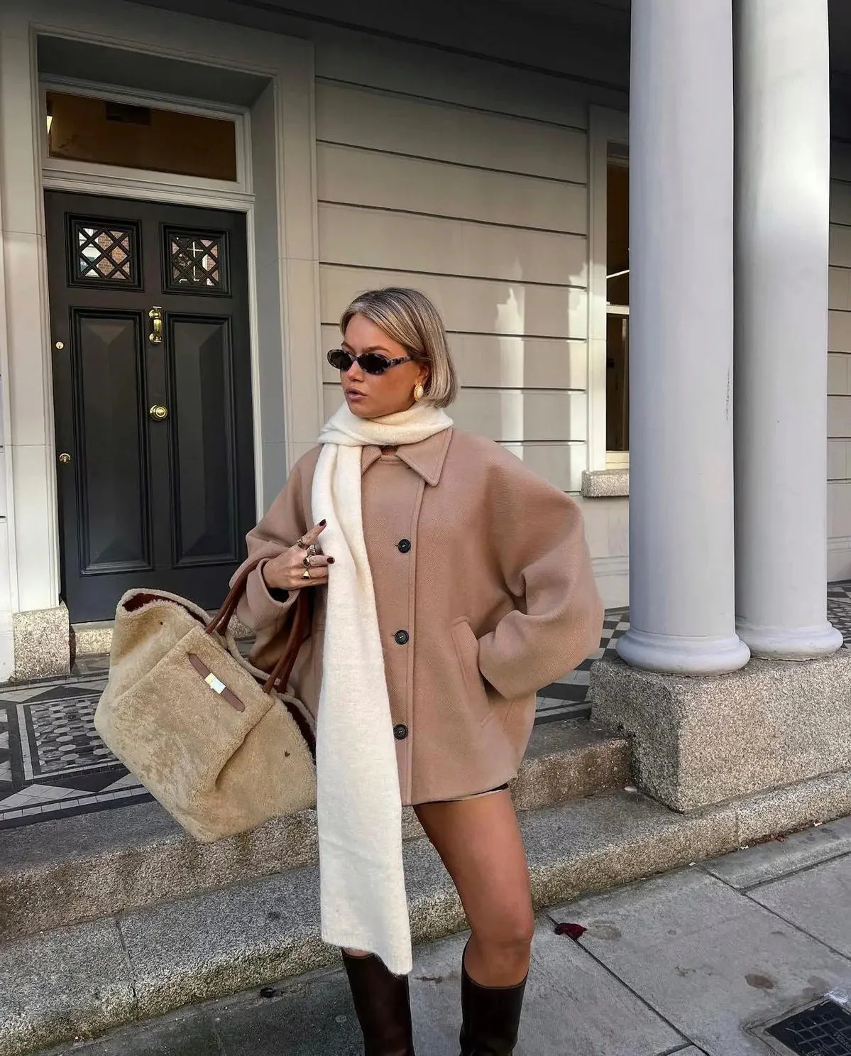 Isabey | Women’s Elegant Winter Coat - Image 3