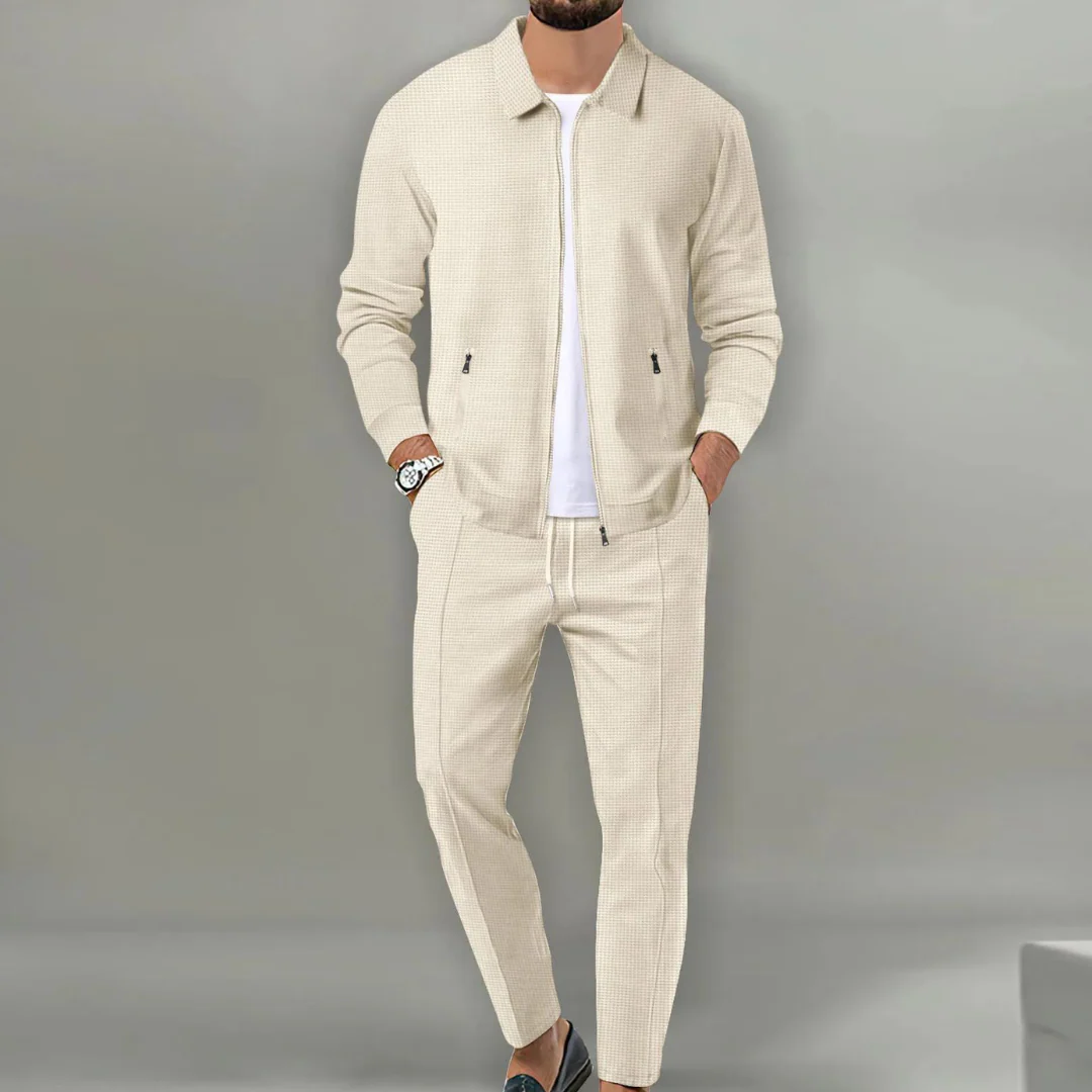 June | Men’s Essential Modern Tracksuit