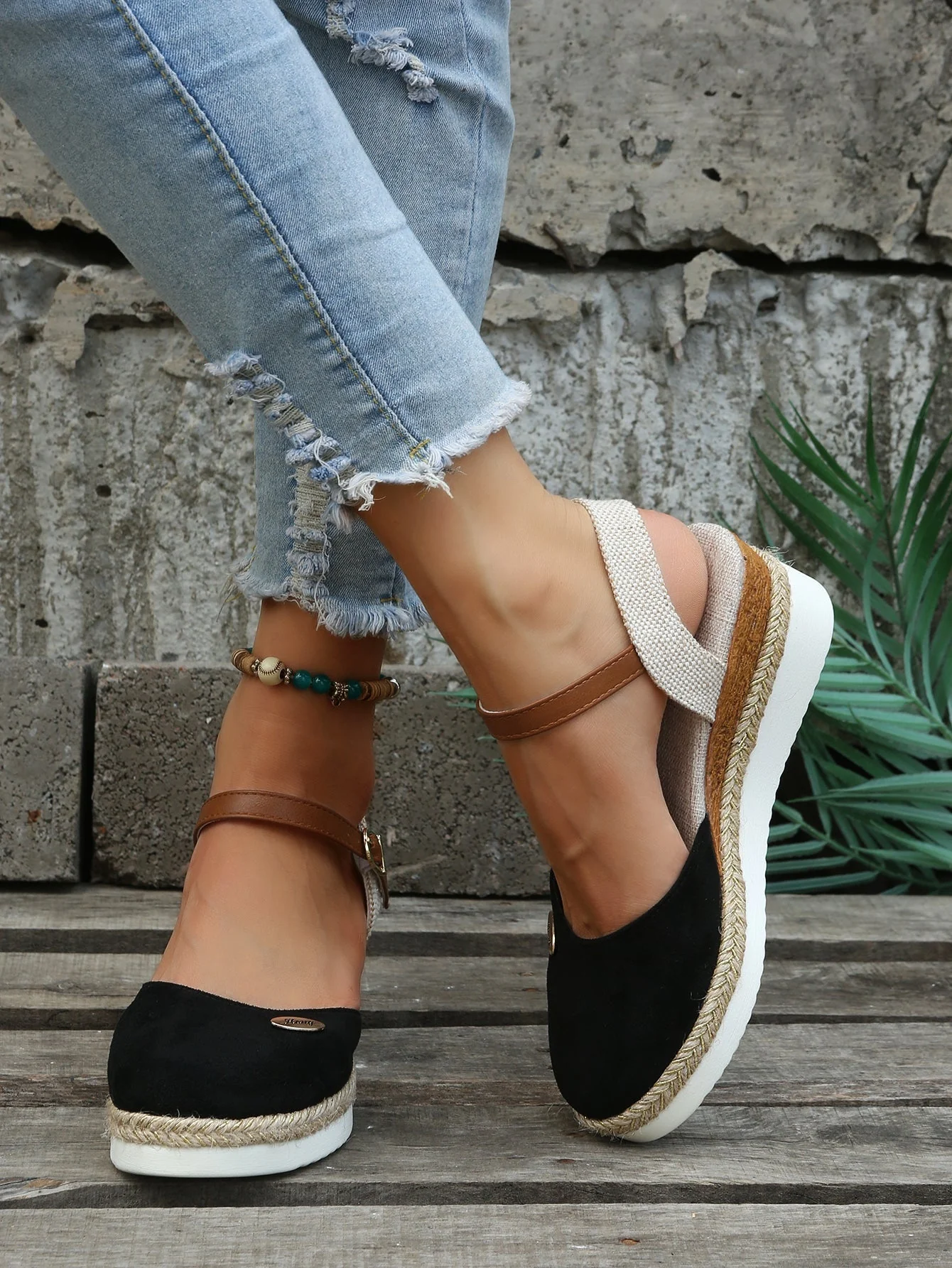 Vionna | Women’s Closed-Toe Platform Espadrilles - Image 2