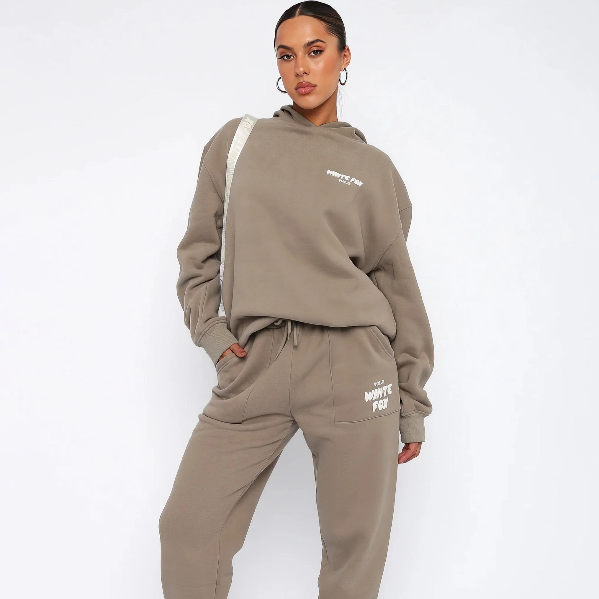 WhiteFox Set – Women’s Two-Piece Hoodie & Pants Tracksuit - Image 3