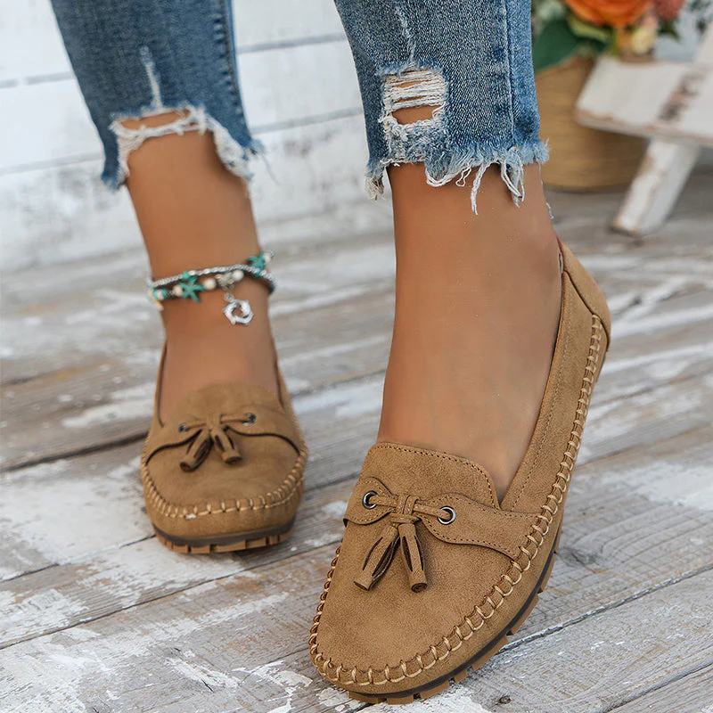 Xara | Women’s Classic Bow Loafers - Image 4